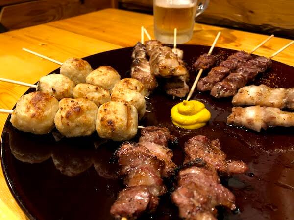 淵野辺駅にある焼き鳥居酒屋「山長」の焼き鳥の写真です。