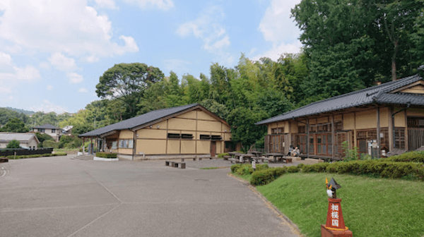 相模原市内にある津久井城山公園の園内風景です。